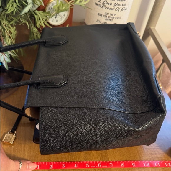 Michael Kors Tote / Laptop Bag - Picture 14 of 16